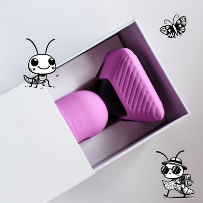 the pink UPPTÄCKA u-Zoom One Microscope for children in the box